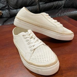 American Eagle Outfitters shoes. Size 10.